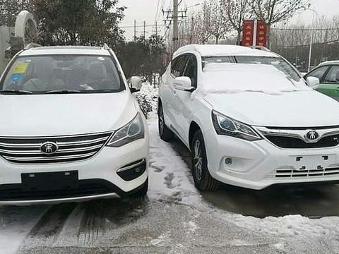 街头偶遇2018款比亚迪宋, 奥迪前脸电子档把, 卖9万唐二代都眼红