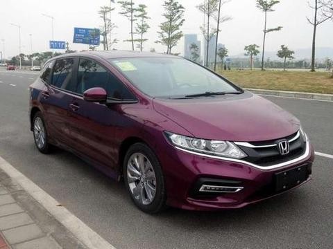 比亚迪宋MAX的对手, 配全景天窗, 售12万！