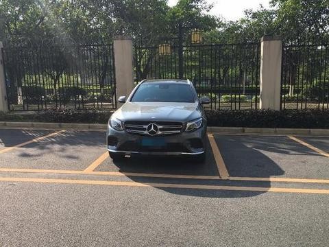 花45万买辆北京奔驰GLC, 车主坦言北京奔驰新车味道太重！