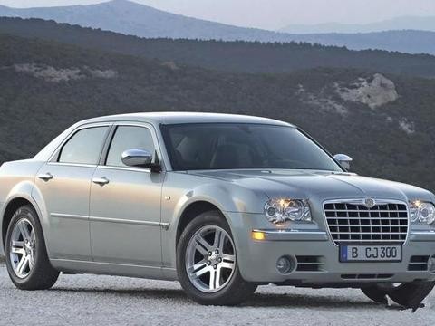 花7万多买辆二手车，爆改成劳斯莱斯幻影之后简直太风骚了！