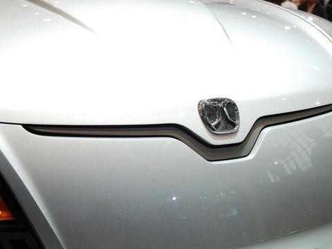 北汽研发轿跑能力碾压BBA，但是前脸的车标却成了拖累！