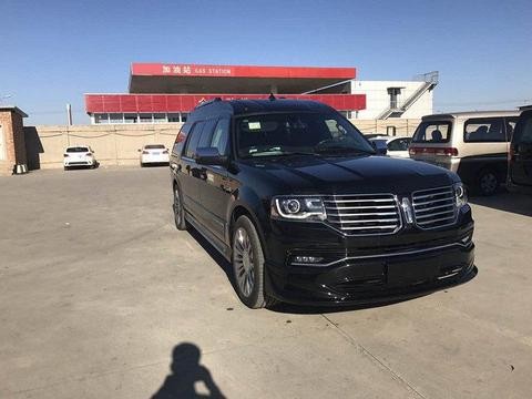 会享受的人值得拥有, 进口林肯领袖一号, 内饰改装的对得起这名字