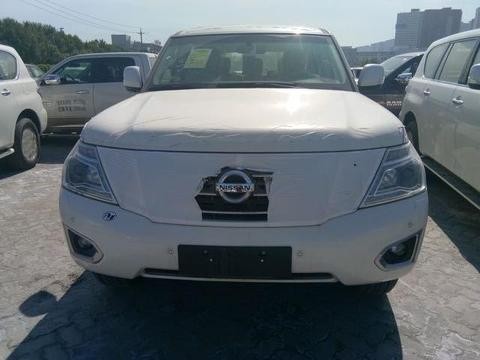 18款中东版途乐4.0SE改装大屏环影真皮