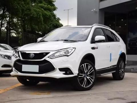 油耗2L，平民价开卖，其他的车日子不好过啊！