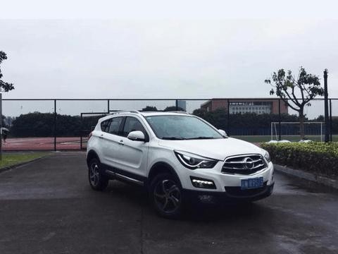 买宝骏510的人都后悔了? 这款SUV比它更有青春活力, 仅售5万多。