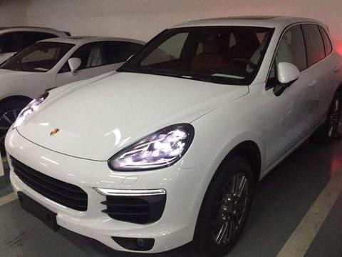 江苏车友花127万提保时捷卡宴: 选配价格超三十万, 钥匙太抢眼