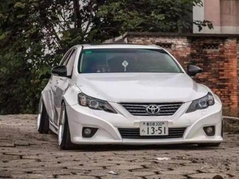 轴距2.85米，方向盘换挡，丰田这款车比迈腾还强，却要停产！