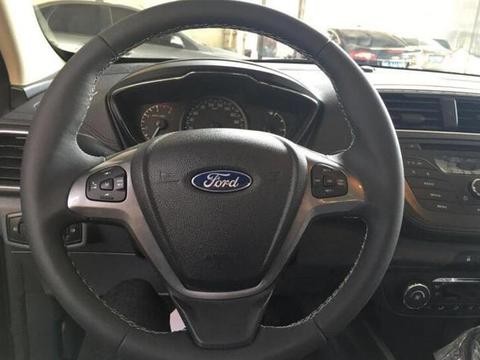 90后妹子长安福特福睿斯提车作业，分享我的选车提车