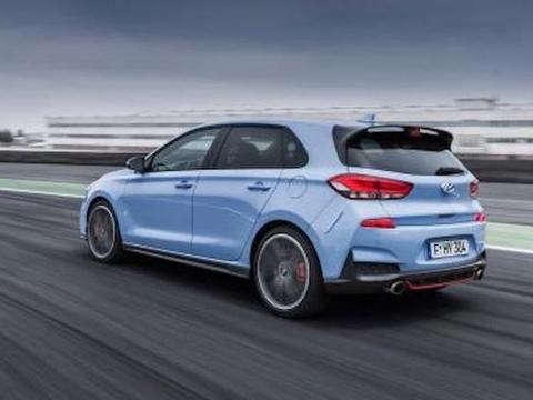韩国车飙不过250km/hHyundai i30 N Performance根本让人看傻了