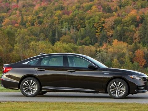 全新十代雅阁将于3月上市，工信油耗仅6L，走经济型路线？