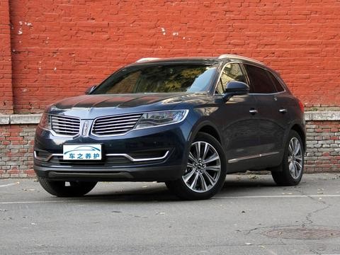 高配2.7T+V6动力, 还有总统版之称, 可我怎么觉得内饰有点老土了