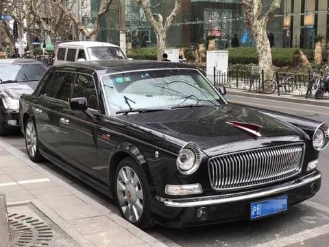 上海路边偶遇国产顶级豪车红旗L5
