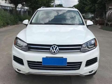 大众途锐落地价92万, 现在仅需24万, 车主: 外观新车况非常新净