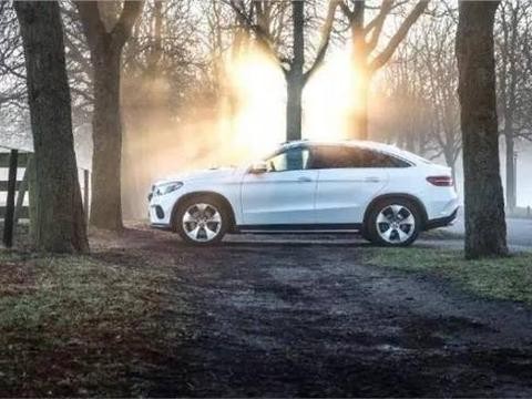 梅赛德斯-奔驰GLE轿跑SUV 一切刚刚好