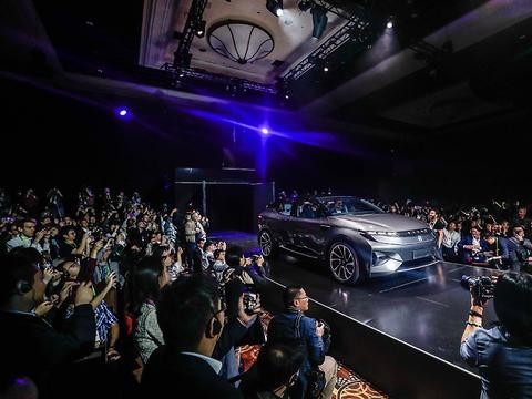 手握“平板电脑”开车的概念SUV BYTON Concept正式发布