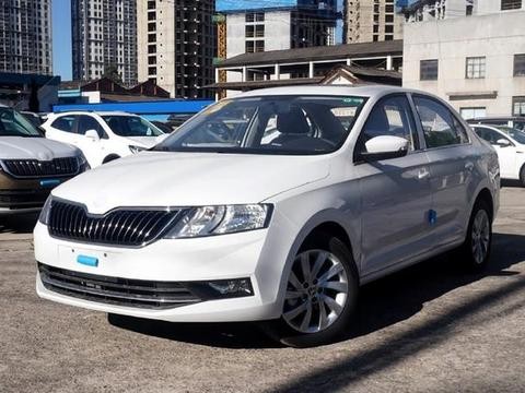 比捷达大一点，要便宜三千，但并没有全系标配ESP