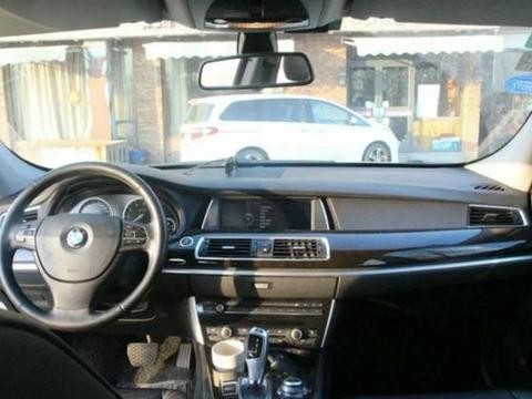 落地价88万, 现在只需30万, 小伙开回乡下直亲戚, 丈母娘开心地到处炫耀