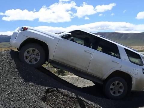 新丰田超霸挑战多地形越野实录