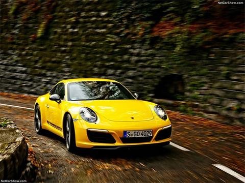 为了能快0.1秒 保时捷连911方向盘上的按钮都拆掉了