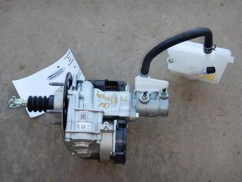 本田CR-V刹车点头、间歇性失灵因为啥? 解析民用车与赛车刹车之间的差距