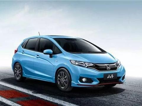 2018款本田飞度上市,  唯一缺点内饰太寒酸，售价更亲民