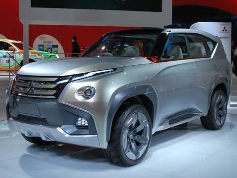 三菱最后的王牌！比VV7霸气，四驱+3.0L，仅20万，谁还买汉兰达