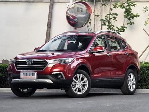 2018款奔腾X80，性价比高，配置提升，售价很亲民