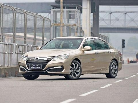 雅阁和迈腾哪个更值得选择?