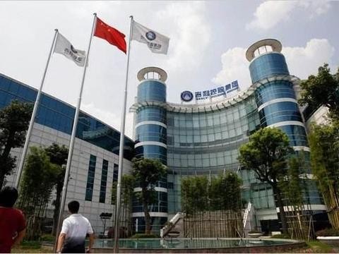 一起交通事故成了车企最好的广告，吉利大佬还发了微博“庆祝”!