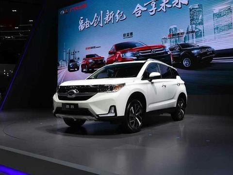 看着是传祺GS4, 实际是三菱, 补贴后17.38万起, 祺智PHEV上市