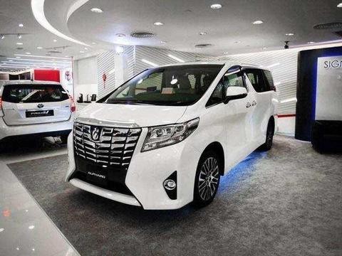 国内组装厂实拍，丰田埃尔法切割车，仅售15万，这样的车能买吗