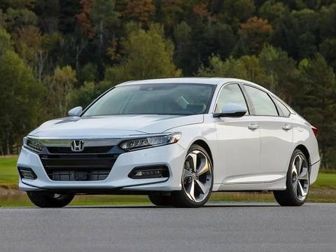 全新2018款雅阁外观更加动感