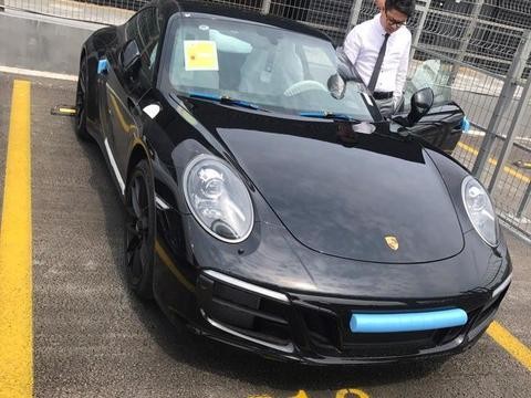江苏车友花175万入手保时捷911, 拿出钥匙身边的朋友却笑了