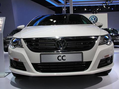 一汽-大众CC，将艺术品的优雅灵魂注入充满机械魅力的汽车之中！