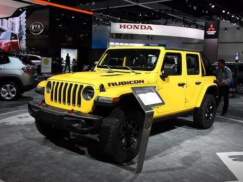 2018款Jeep牧马人堪称越野标杆，霸气的外观