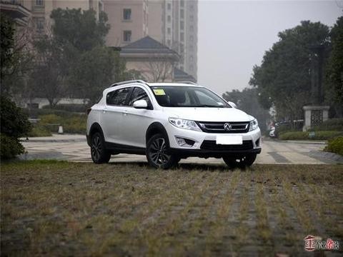 当你还在犹豫买轿车还是买SUV时，有人已经对它下手了