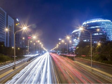 为什么中国男性身高不高，却这么多人喜欢SUV