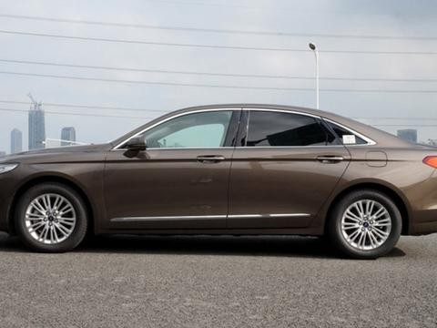 上市加价到35万，奥迪A6L被撵着打，现跌至23万没人买了？