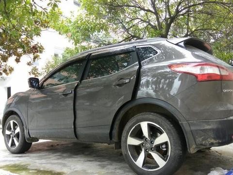 正当我后悔放弃了大众神车的时候, 朋友却说这车能把途观踩在脚下