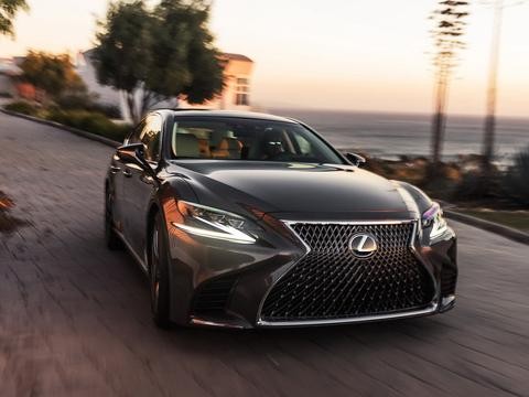 颜值有型，动力够足，新一代雷克萨斯有底气叫嚣BBA吗？