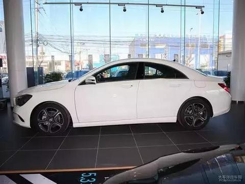 外观时尚大气，内饰豪华