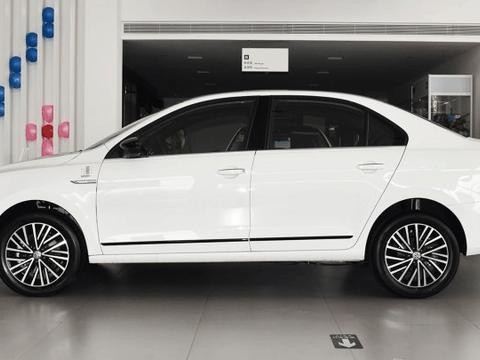 想买捷达, 哥们说现在的捷达, 已经不是十年前的捷达了!！