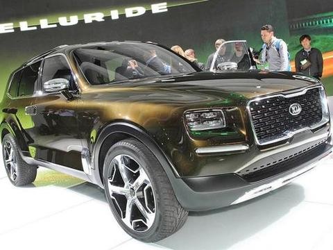 车长5米只卖30万，后排堪比大奔，韩系车翻身就靠它了