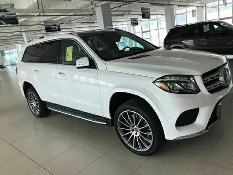 18款奔驰GLS450天津有现车吗？对比17性价比何在？