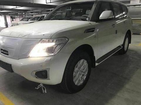 17款中东版日产尼桑途乐Y62 5.6硬派四驱车