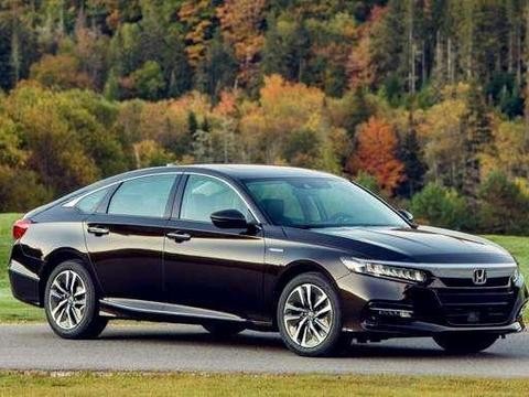 年底着急买车的后悔吧，18年上市的这3款新车才是重点