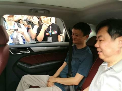 马云赚了个盆满钵满，颜值逆天性能优越，唯一不足车标太丑！