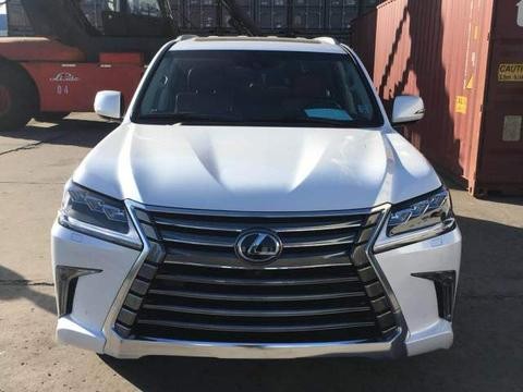 2018款雷克萨斯LX570加版顶配强动力SUV野性特质