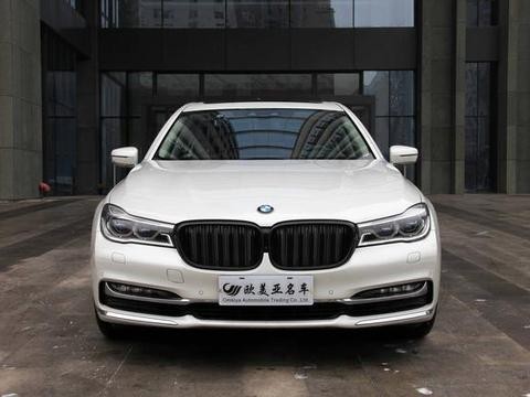 99万，霸道总裁专属座驾——BMW 740Li