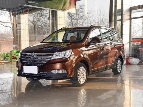 外出游玩，拉货搬家都可以1.5L还配ESP一键启动，6万MPV就买它